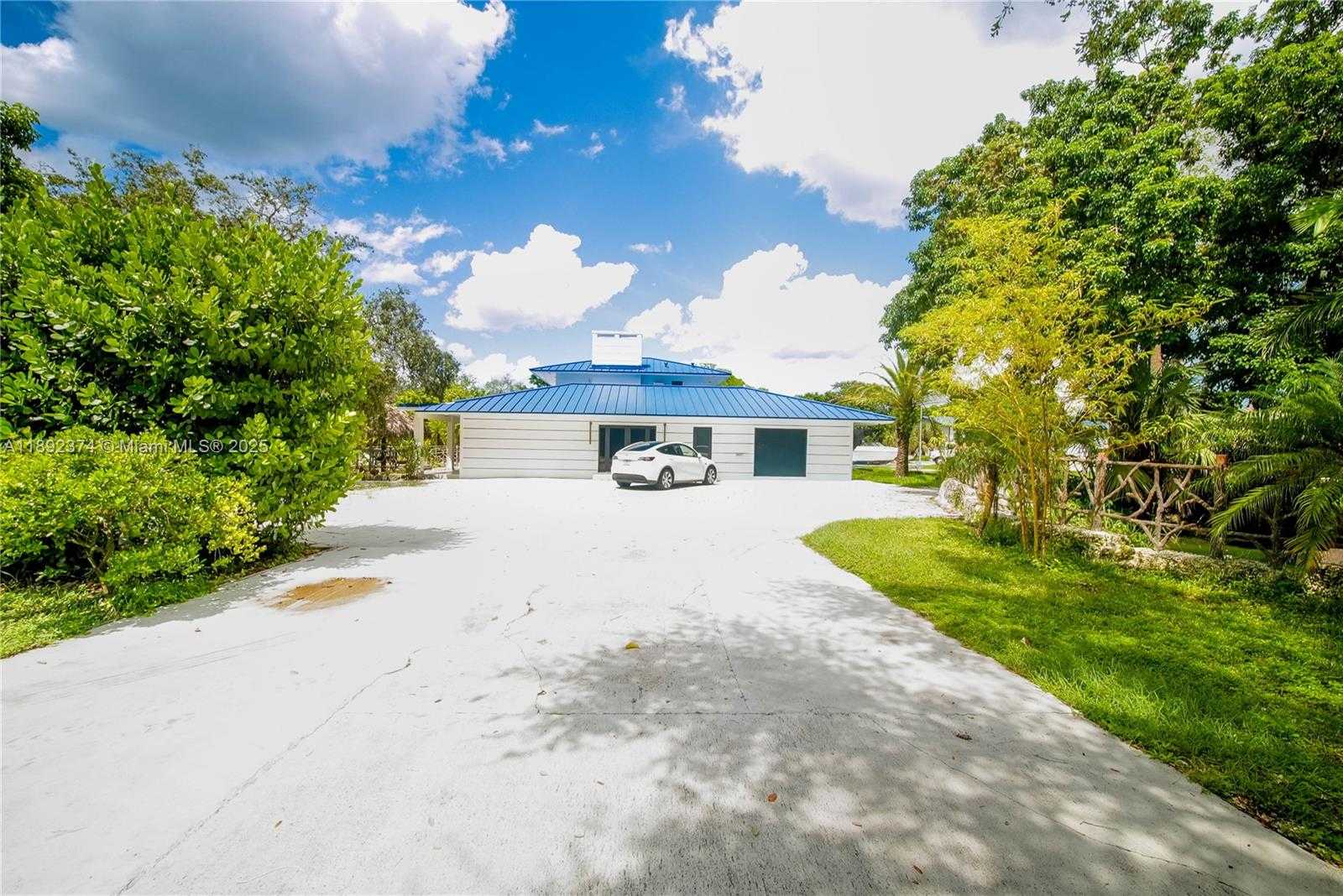 Small Image of 25300 SOUTH WEST 147TH AVE, Homestead Number 3