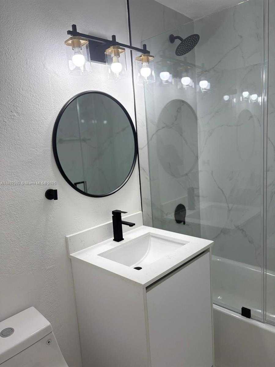 Small Image of 6104 SOUTH WEST 33RD ST, Miramar Number 14