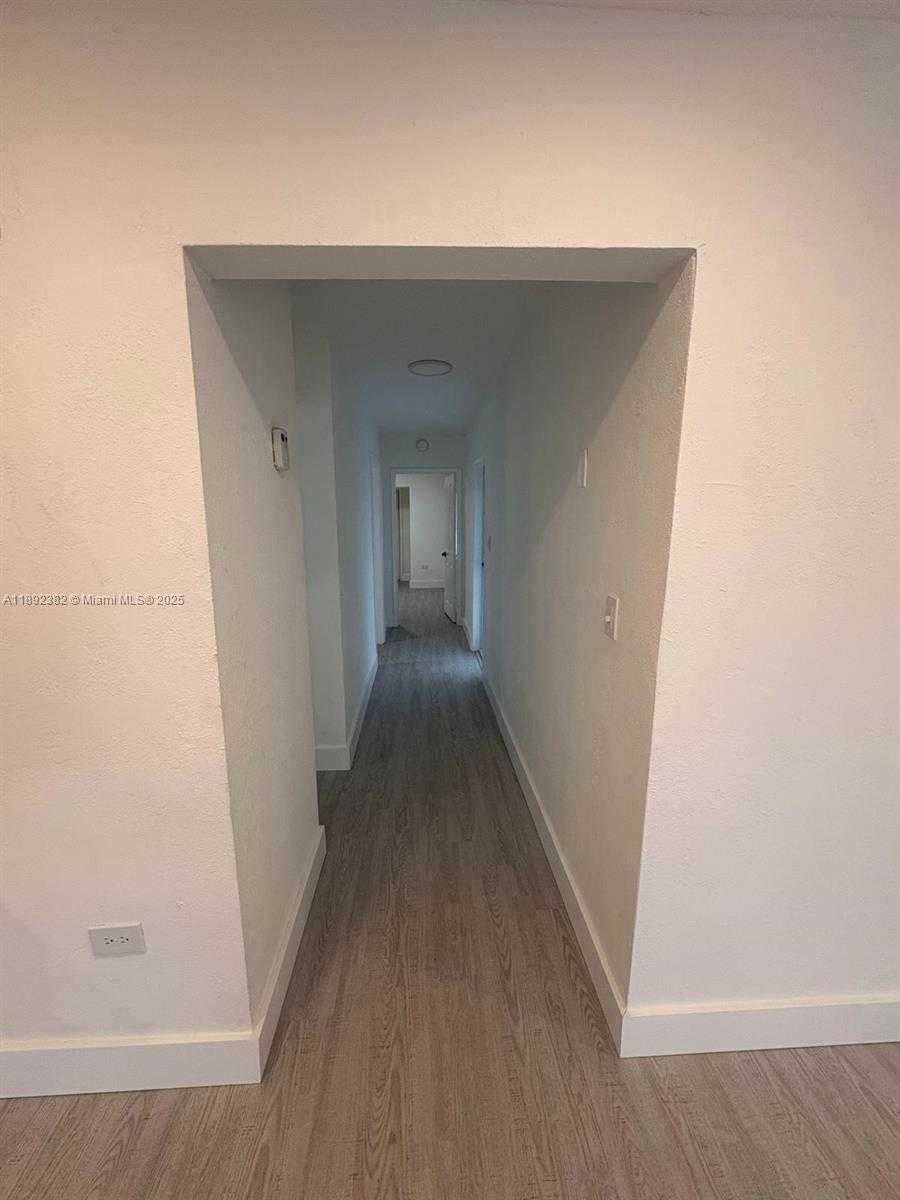 Small Image of 6104 SOUTH WEST 33RD ST, Miramar Number 17