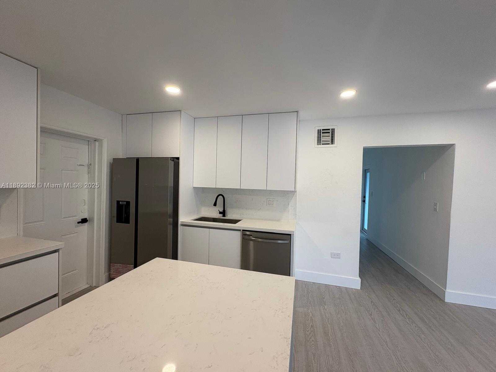 Small Image of 6104 SOUTH WEST 33RD ST, Miramar Number 18