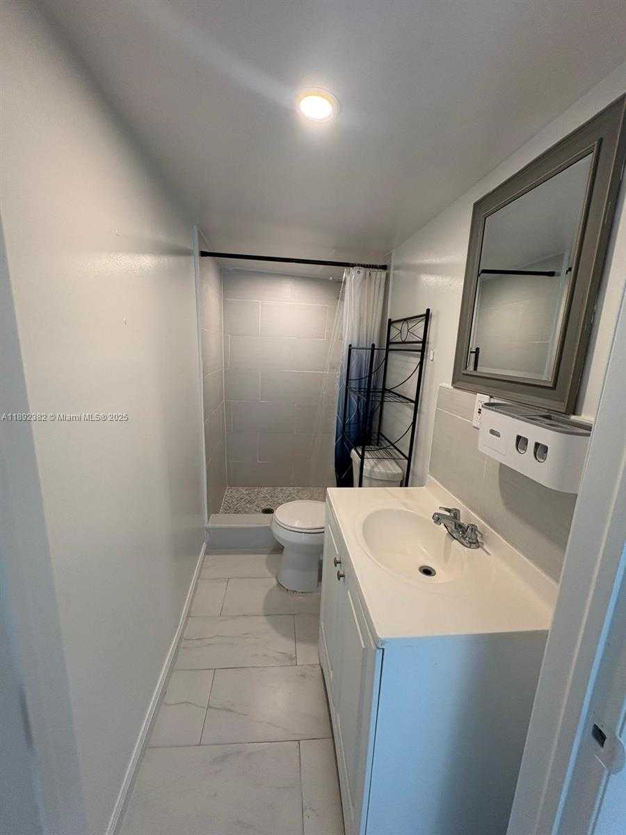 Small Image of 6104 SOUTH WEST 33RD ST, Miramar Number 5