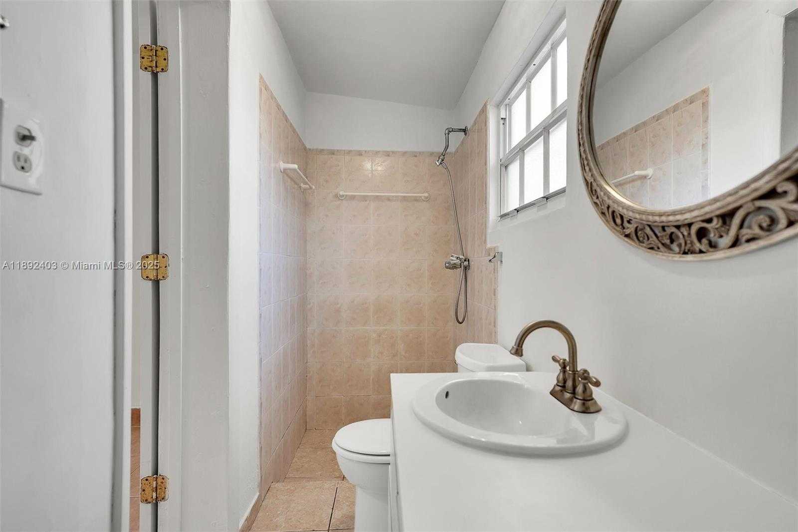 Small Image of 2506 WEST 9TH CT, Hialeah Number 17
