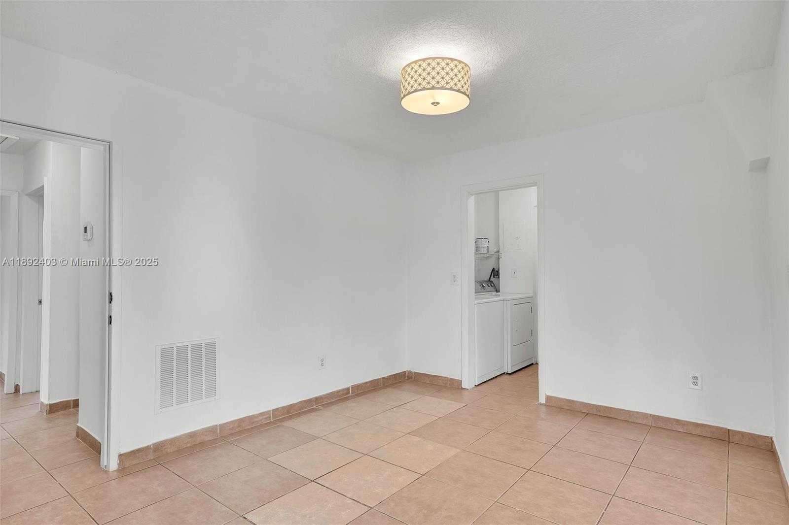 Small Image of 2506 WEST 9TH CT, Hialeah Number 9