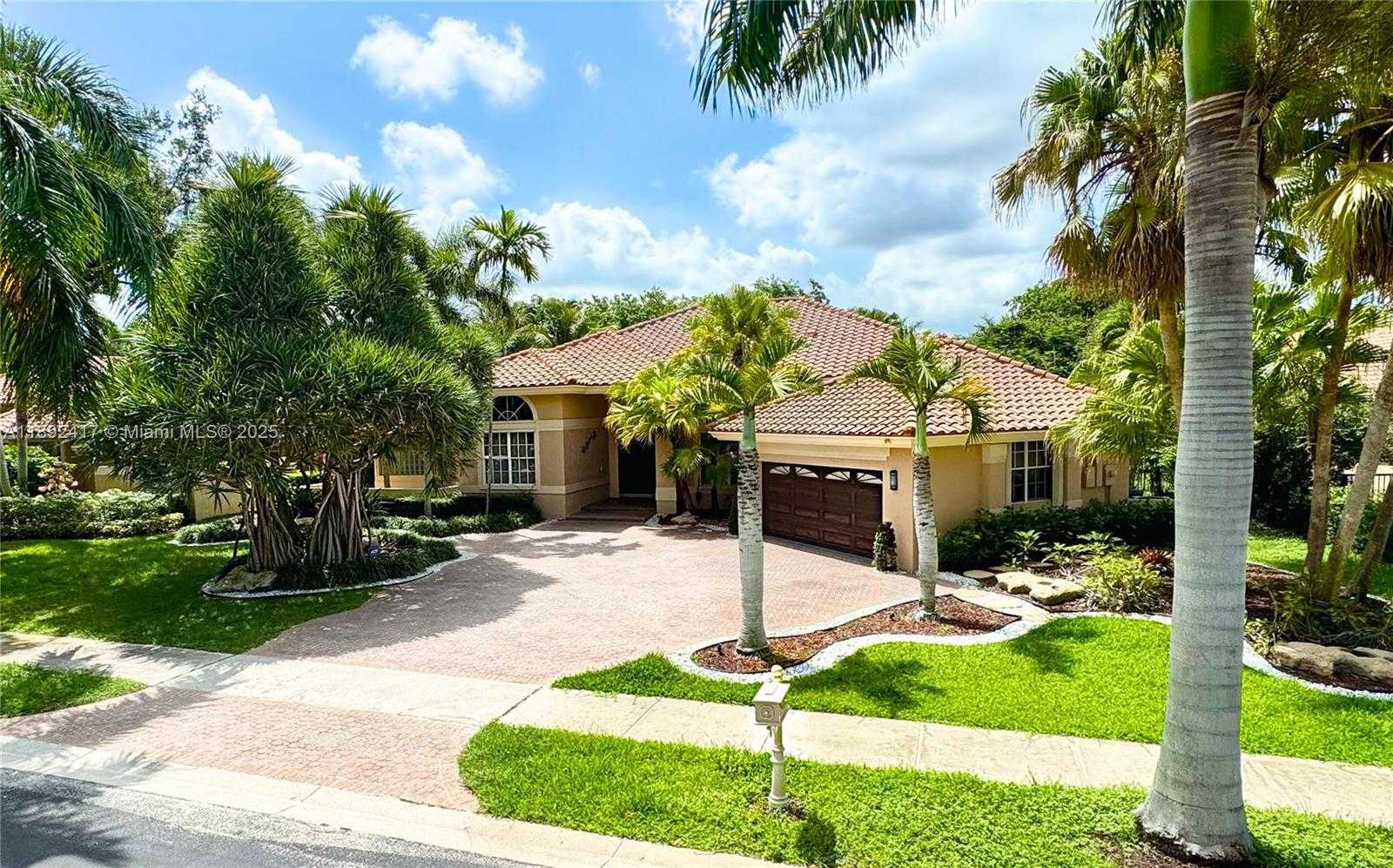 Small Image of 375 SABAL WAY, Weston Number 2