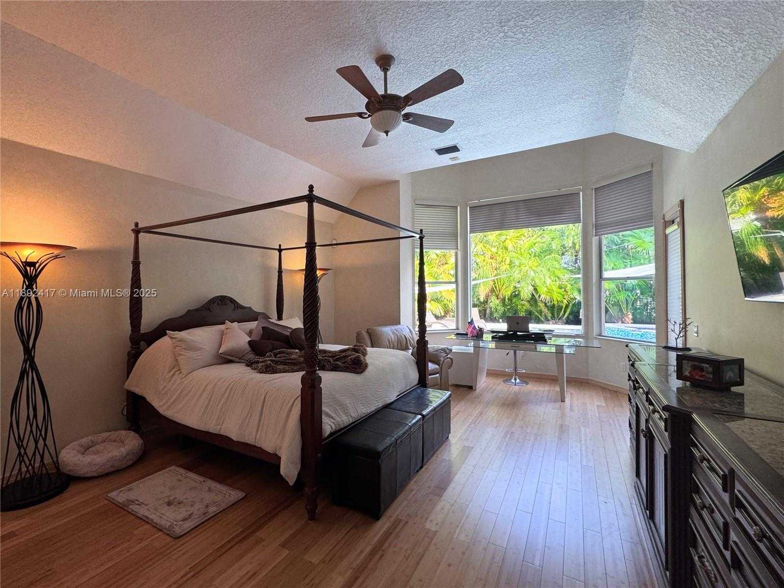 Small Image of 375 SABAL WAY, Weston Number 20