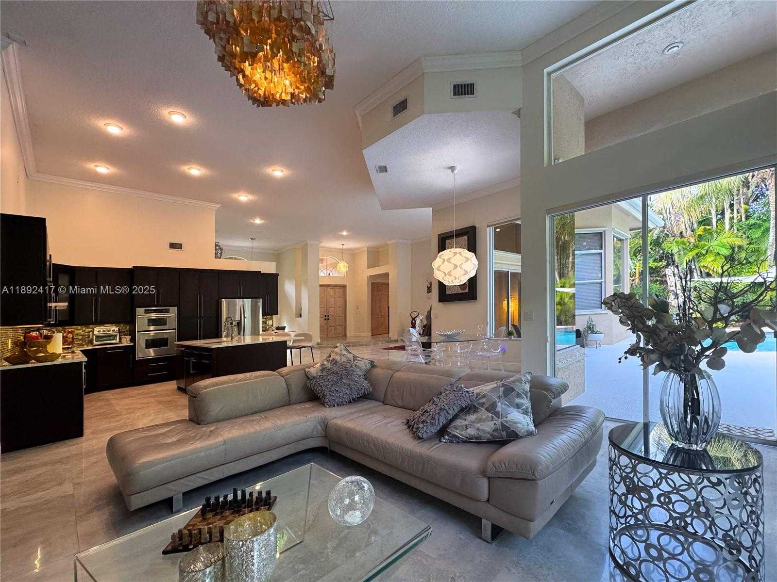 Small Image of 375 SABAL WAY, Weston Number 49