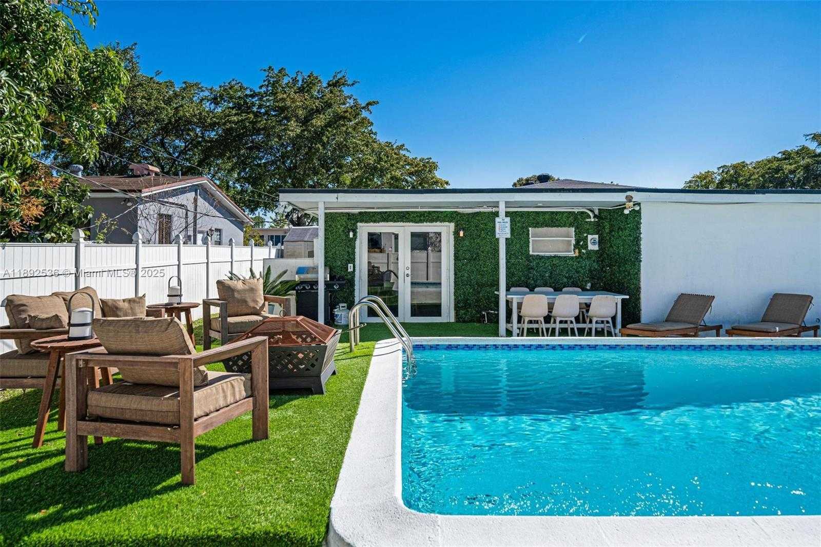 Small Image of 14705 NORTH EAST 11TH CT, North Miami Number 11