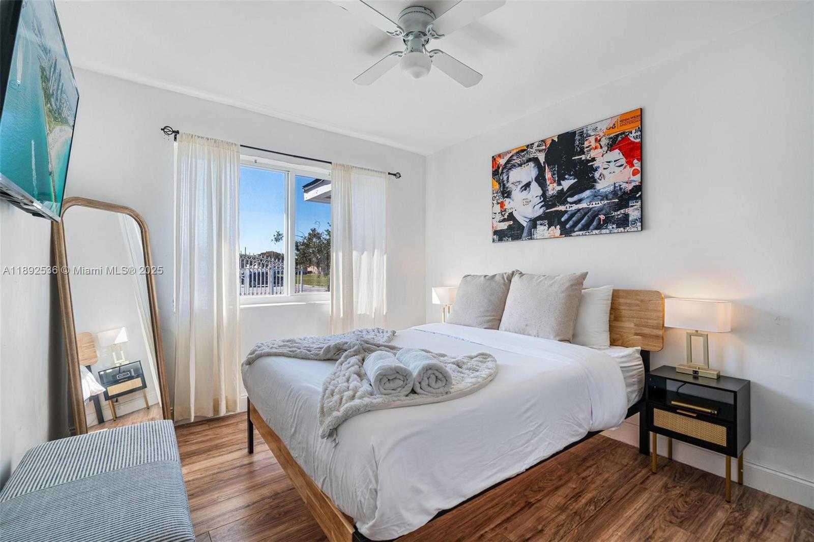 Small Image of 14705 NORTH EAST 11TH CT, North Miami Number 27