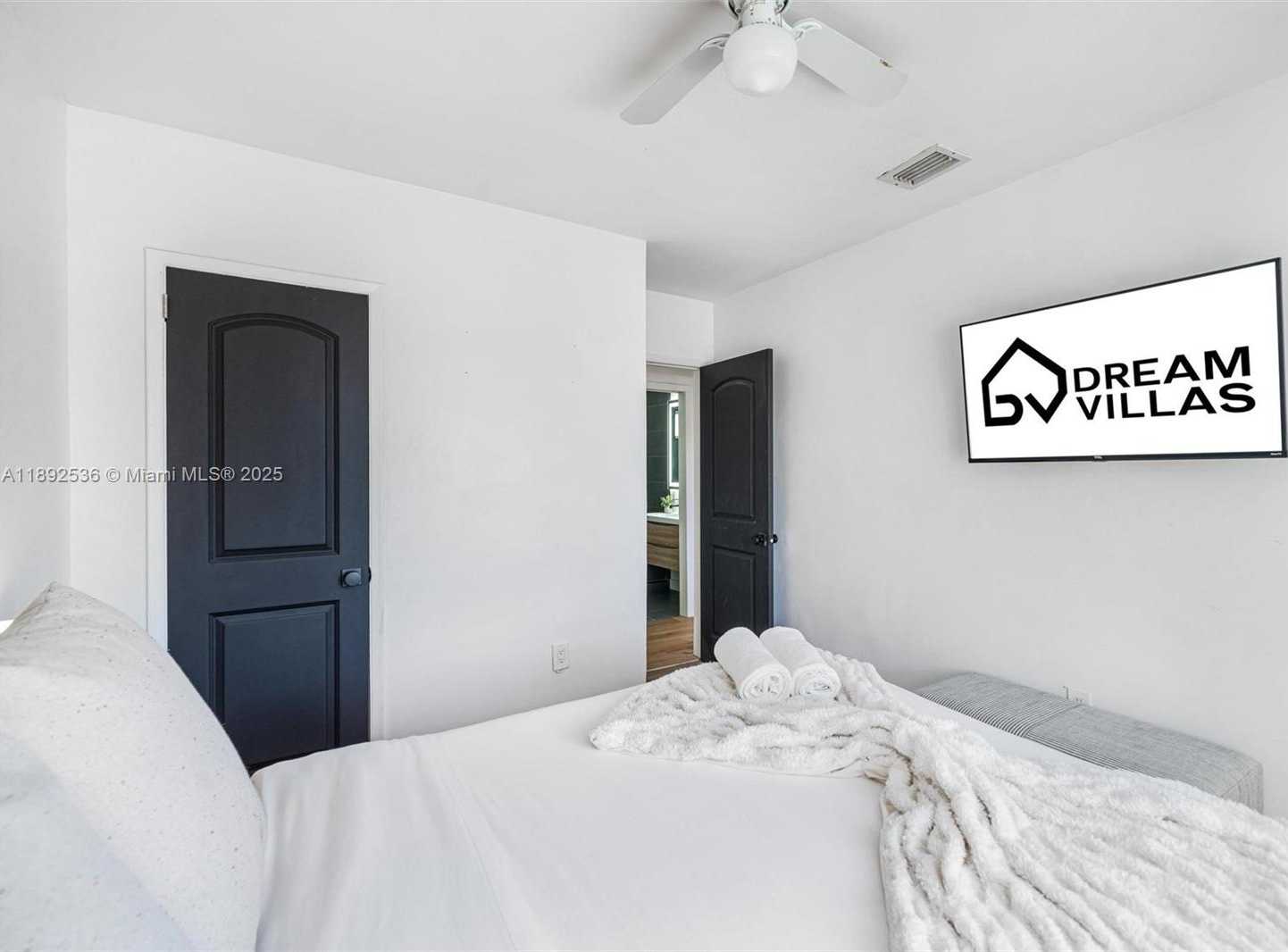 Small Image of 14705 NORTH EAST 11TH CT, North Miami Number 30