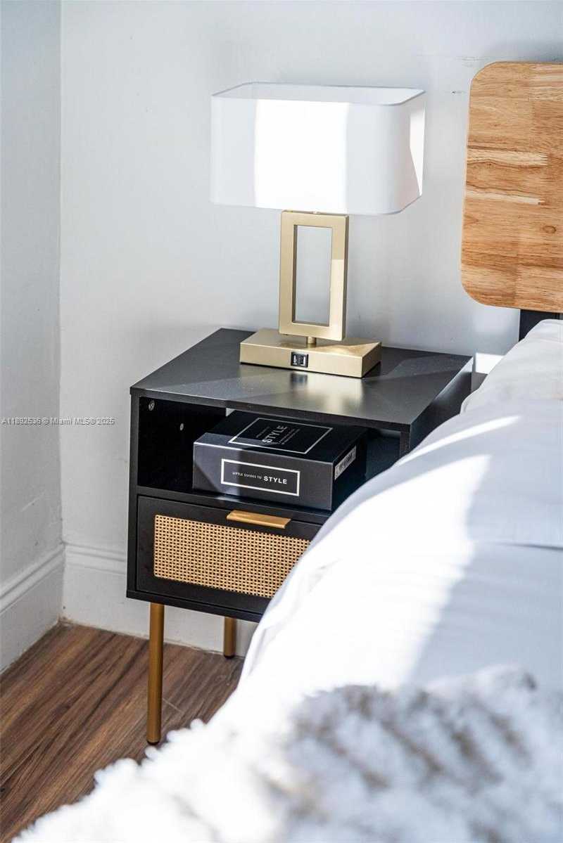 Small Image of 14705 NORTH EAST 11TH CT, North Miami Number 31