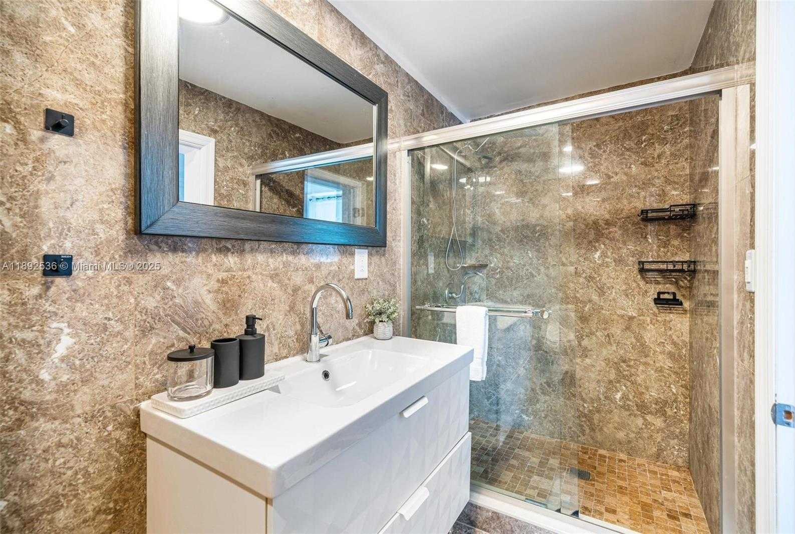 Small Image of 14705 NORTH EAST 11TH CT, North Miami Number 35