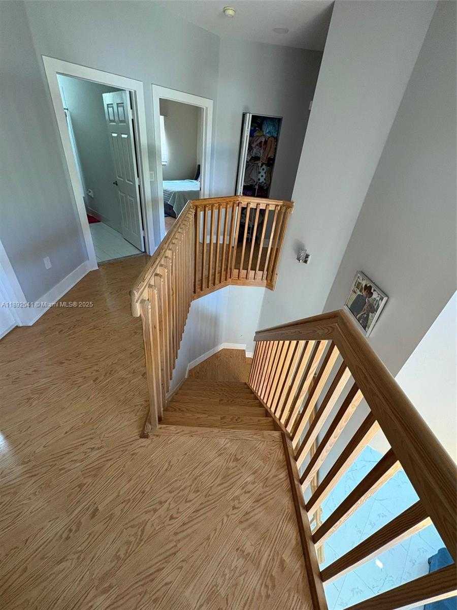 Small Image of 15982 SOUTH WEST 61ST ST, Davie Number 13