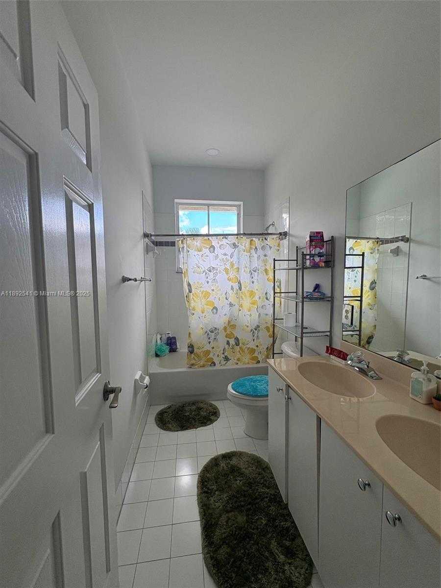 Small Image of 15982 SOUTH WEST 61ST ST, Davie Number 20