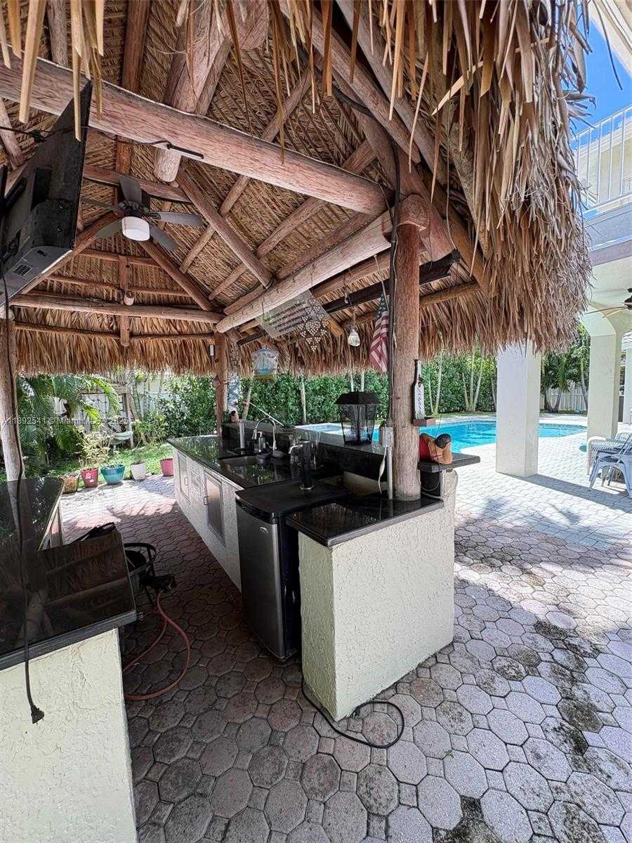 Small Image of 15982 SOUTH WEST 61ST ST, Davie Number 23