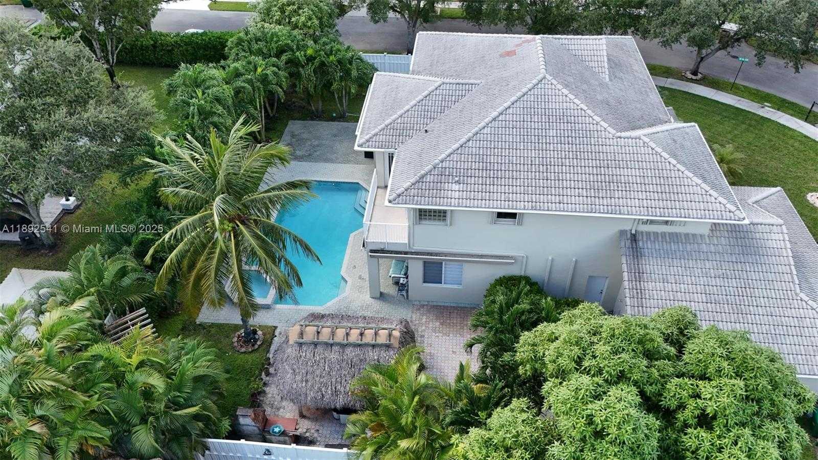 Small Image of 15982 SOUTH WEST 61ST ST, Davie Number 3