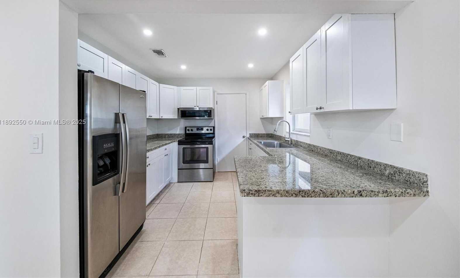 Small Image of 1283 WEST 42ND ST, Hialeah Number 11