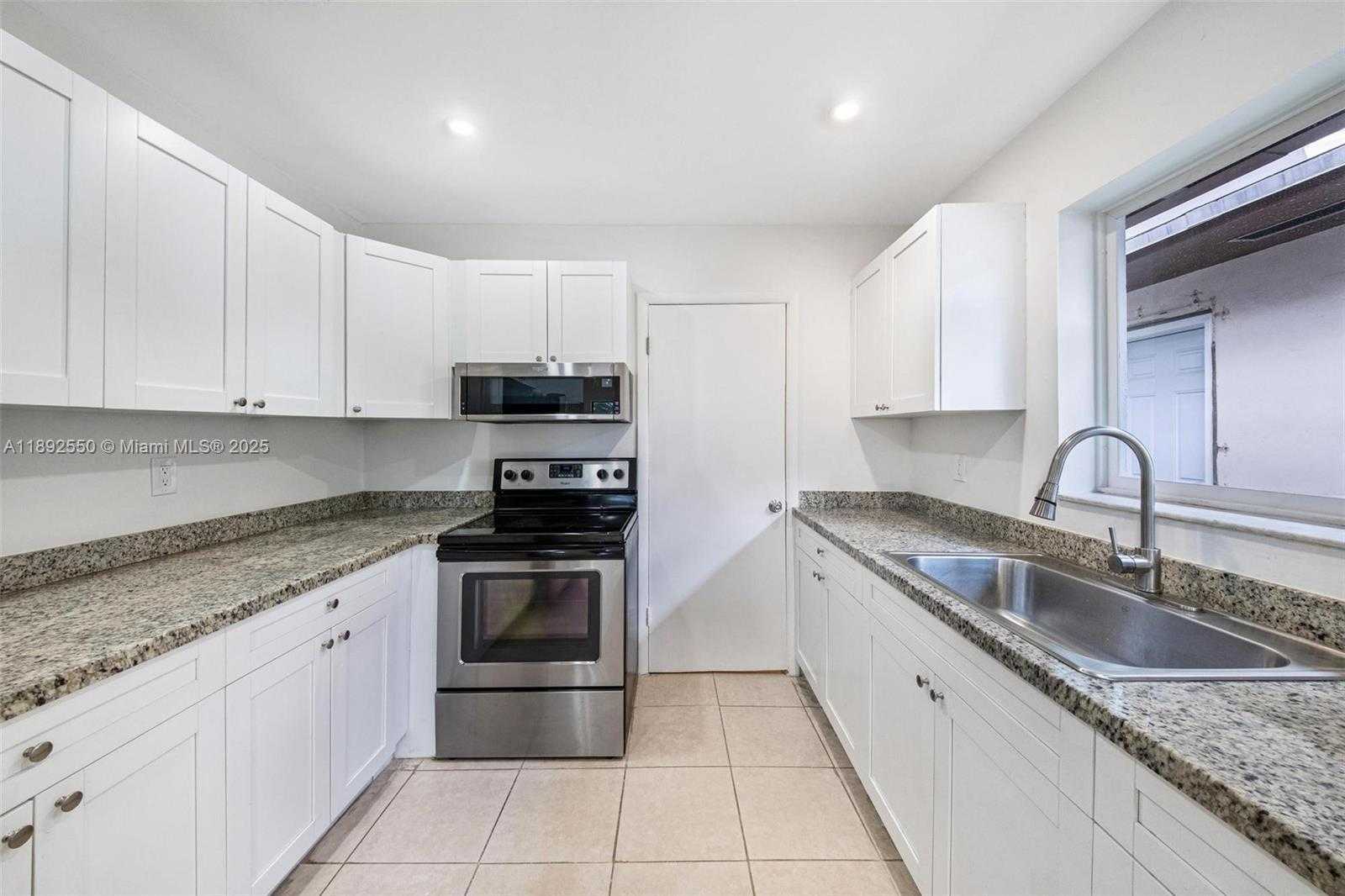 Small Image of 1283 WEST 42ND ST, Hialeah Number 12