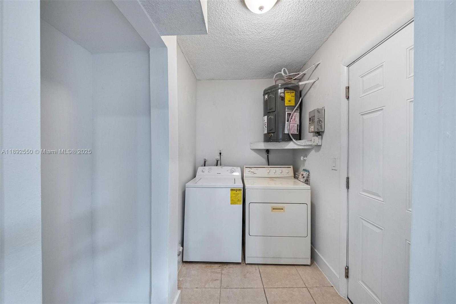 Small Image of 1283 WEST 42ND ST, Hialeah Number 13