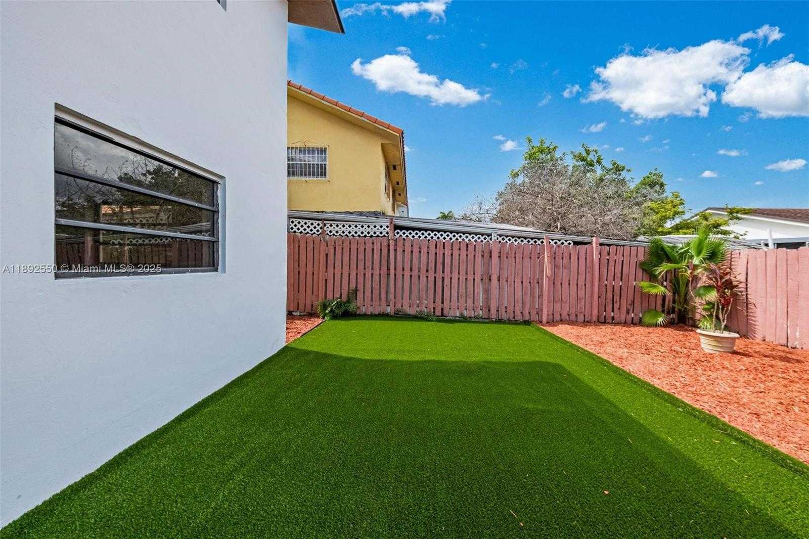 Small Image of 1283 WEST 42ND ST, Hialeah Number 15