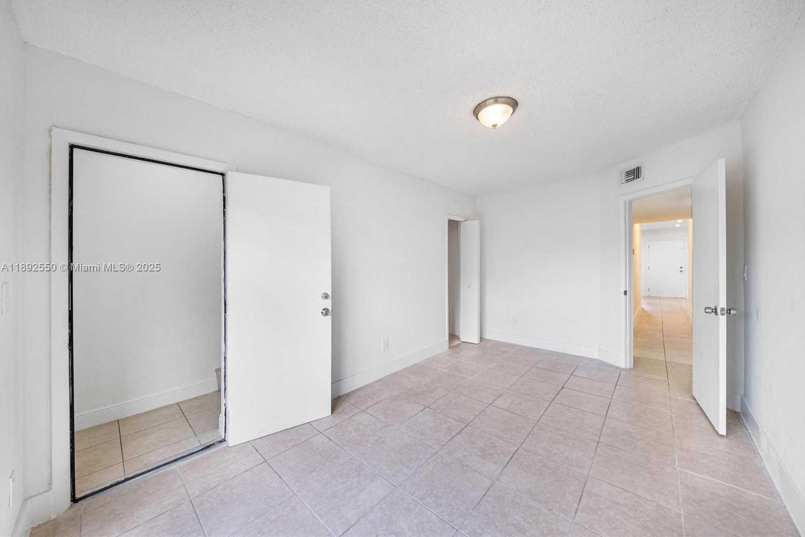 Small Image of 1283 WEST 42ND ST, Hialeah Number 33