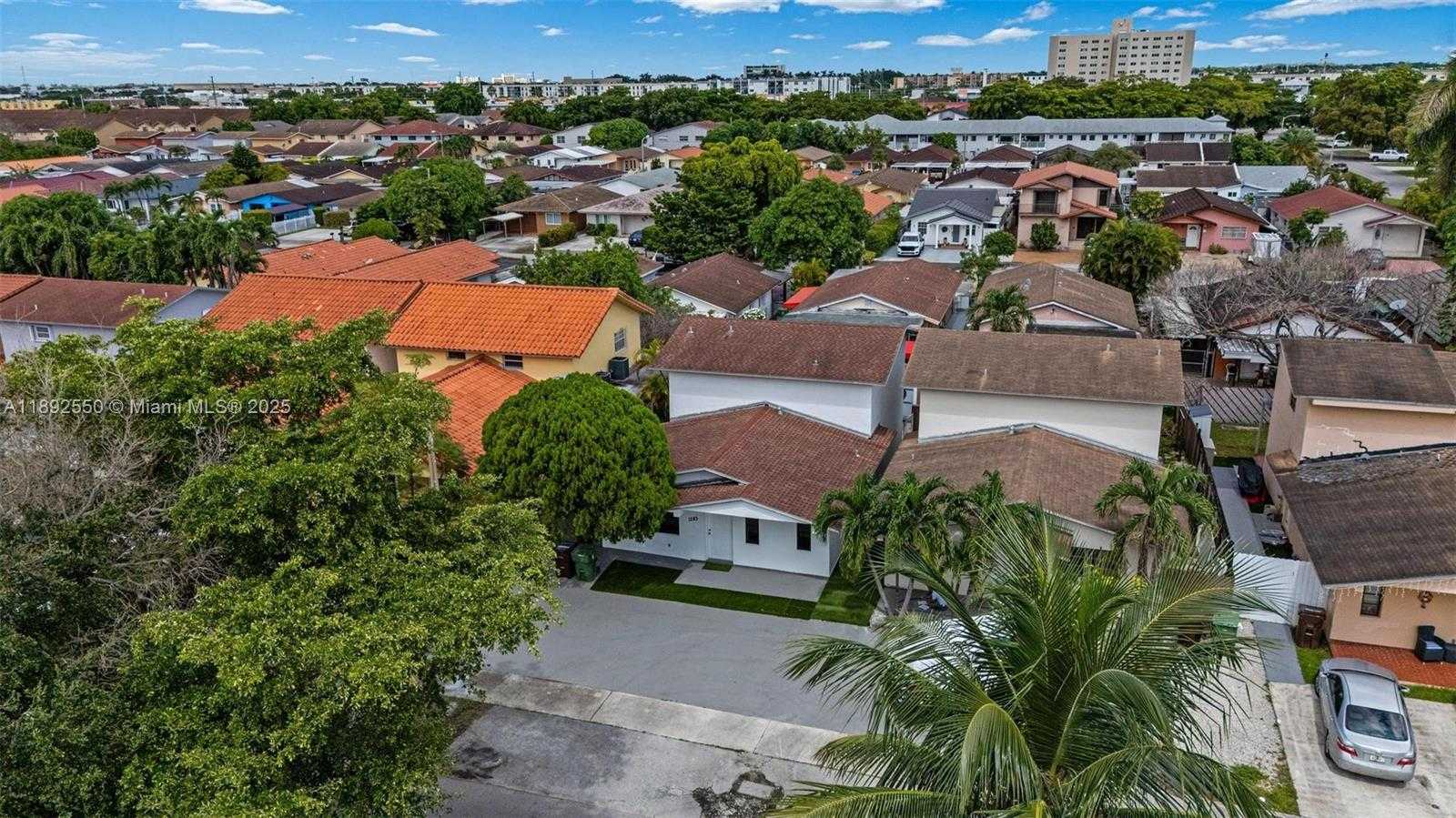 Small Image of 1283 WEST 42ND ST, Hialeah Number 42