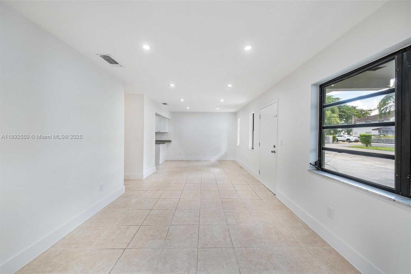 Small Image of 1283 WEST 42ND ST, Hialeah Number 5