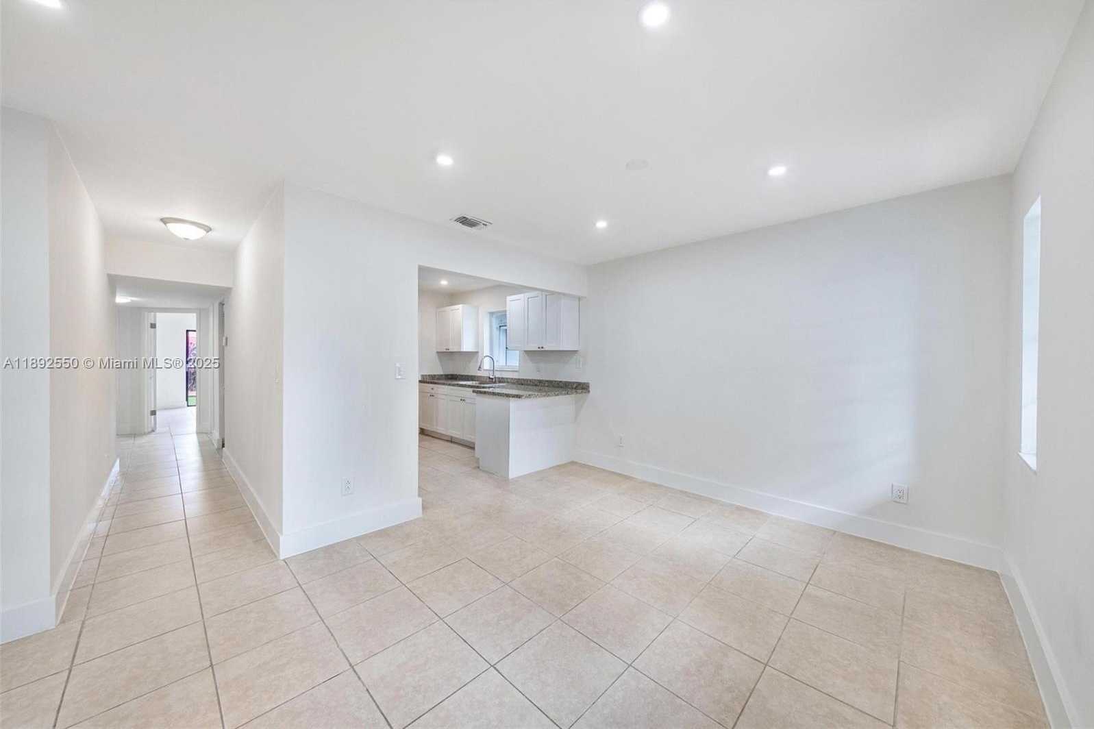 Small Image of 1283 WEST 42ND ST, Hialeah Number 8