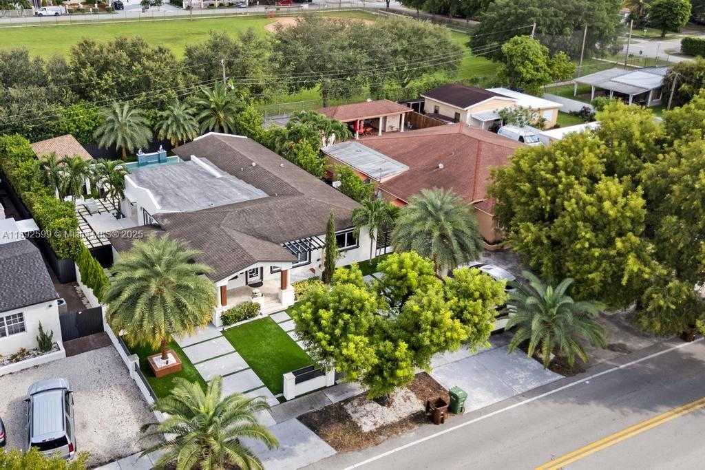 Small Image of 155 WEST 60TH ST, Hialeah Number 24