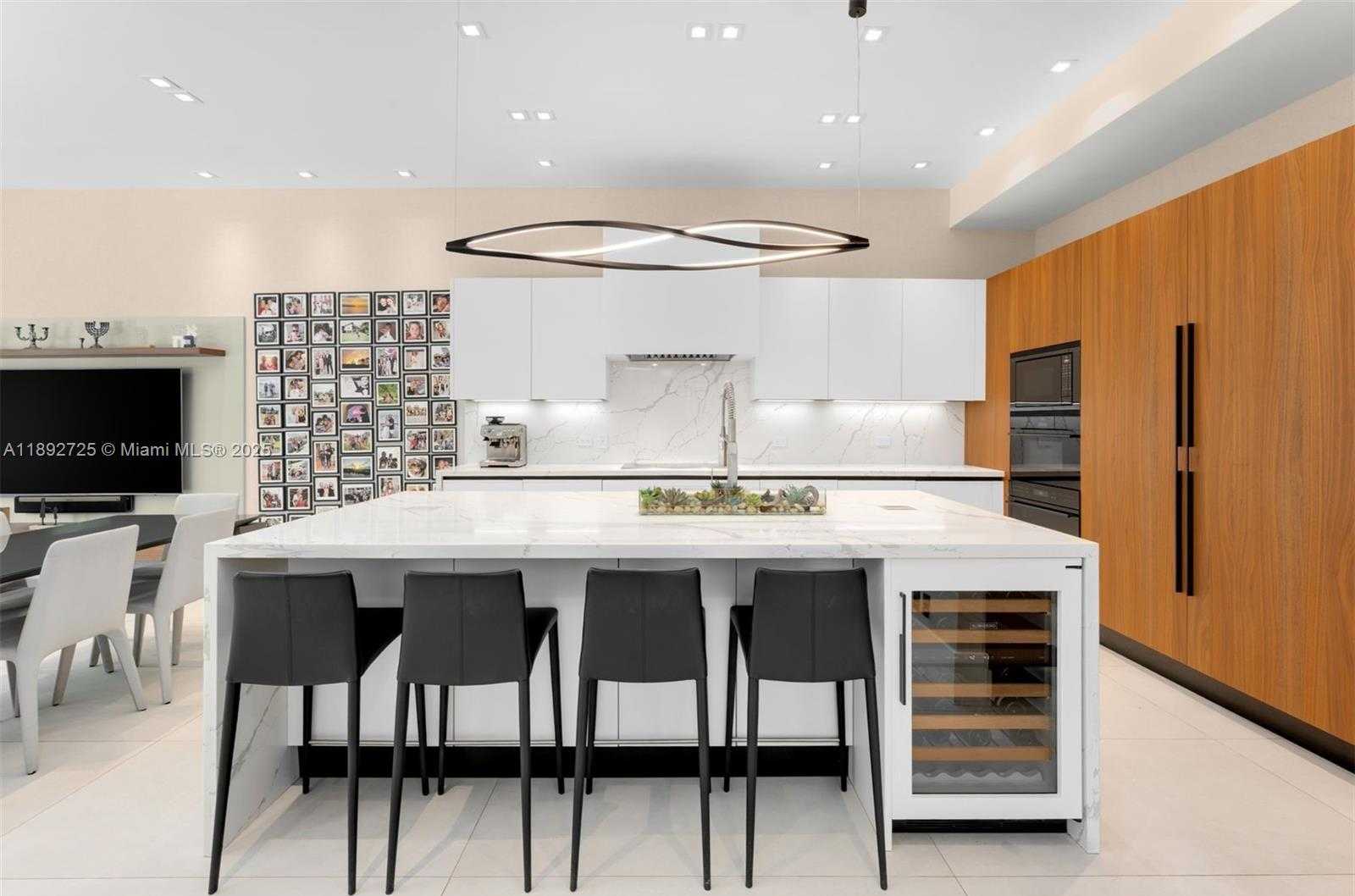 Small Image of 229 GOLDEN BEACH DR, Golden Beach Number 11