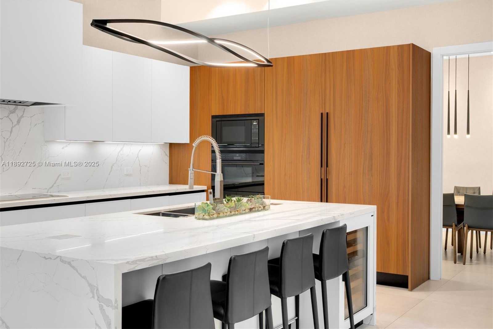 Small Image of 229 GOLDEN BEACH DR, Golden Beach Number 12