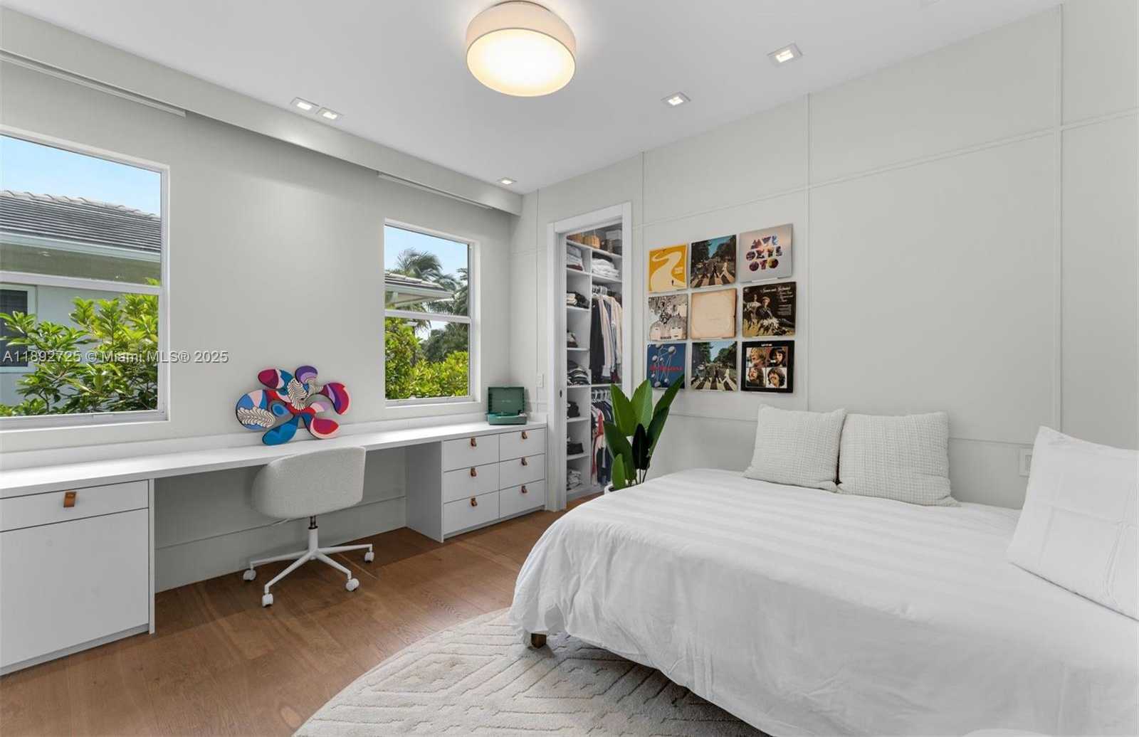 Small Image of 229 GOLDEN BEACH DR, Golden Beach Number 34