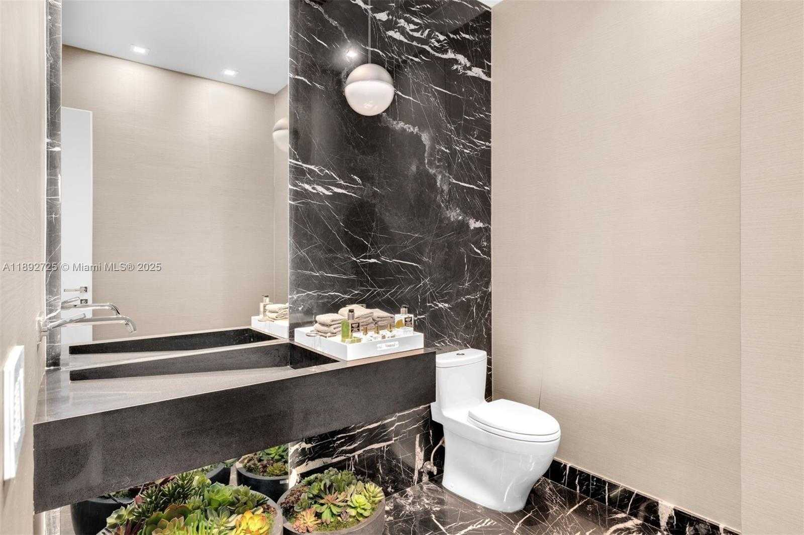 Small Image of 229 GOLDEN BEACH DR, Golden Beach Number 40