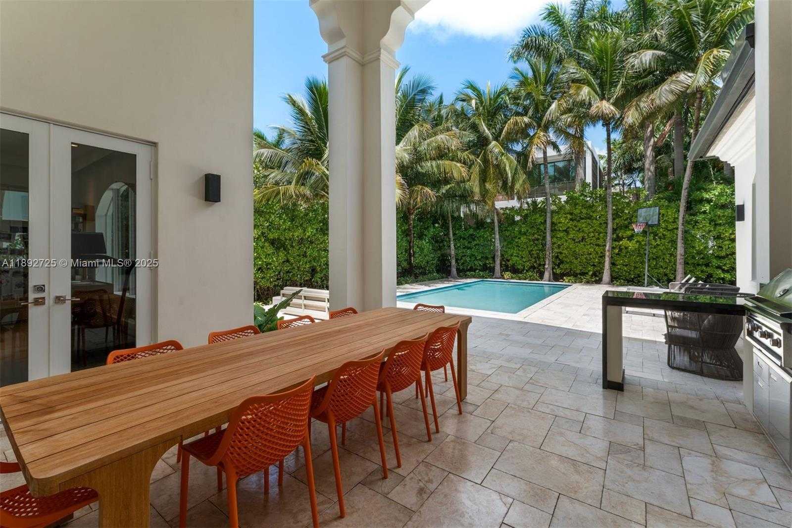 Small Image of 229 GOLDEN BEACH DR, Golden Beach Number 44