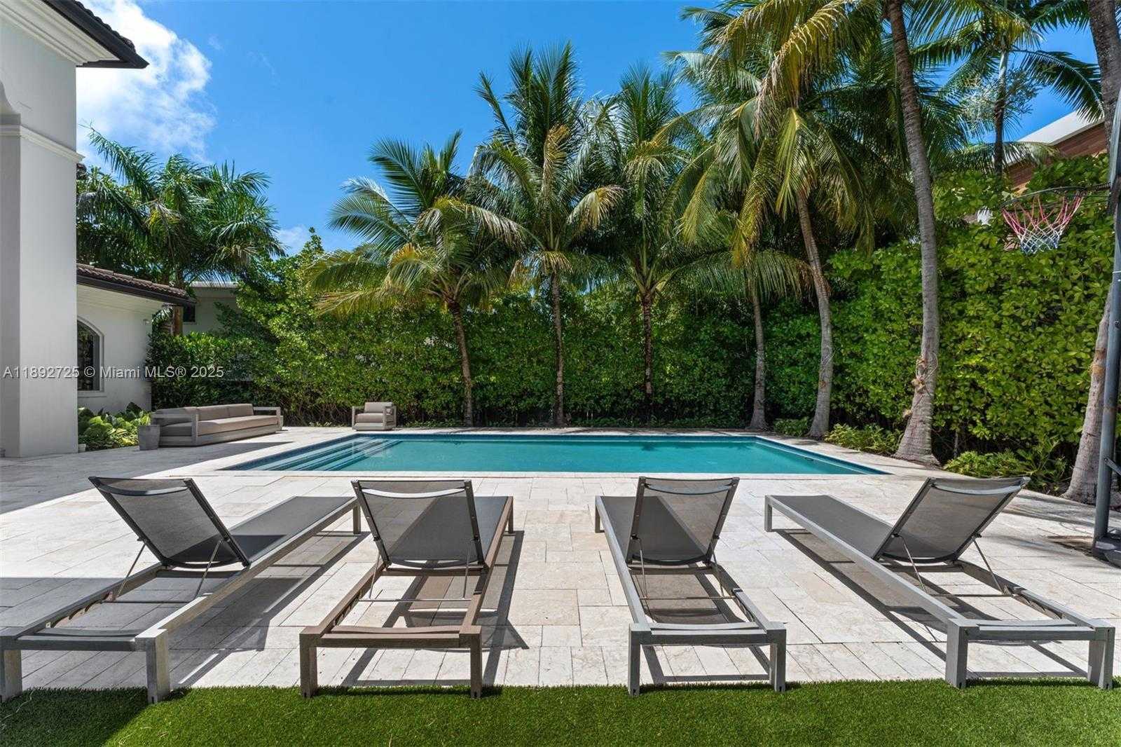 Small Image of 229 GOLDEN BEACH DR, Golden Beach Number 45