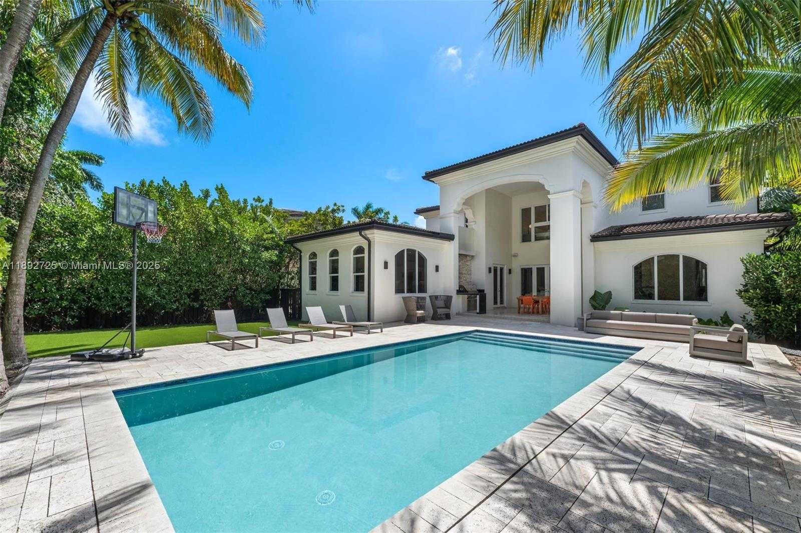 Small Image of 229 GOLDEN BEACH DR, Golden Beach Number 48