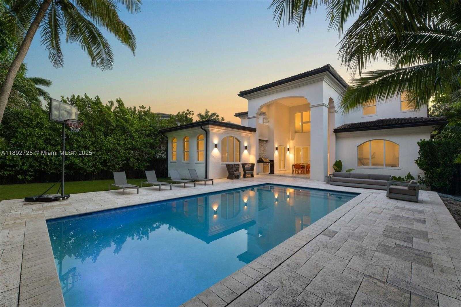 Small Image of 229 GOLDEN BEACH DR, Golden Beach Number 60