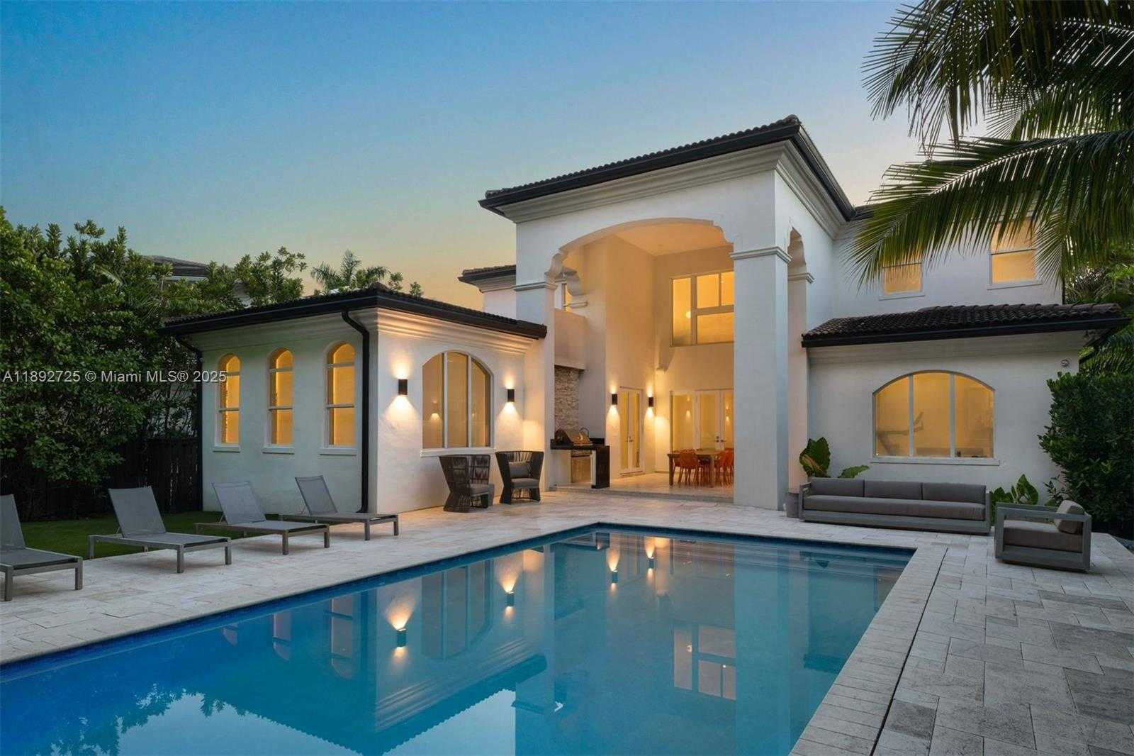 Small Image of 229 GOLDEN BEACH DR, Golden Beach Number 61