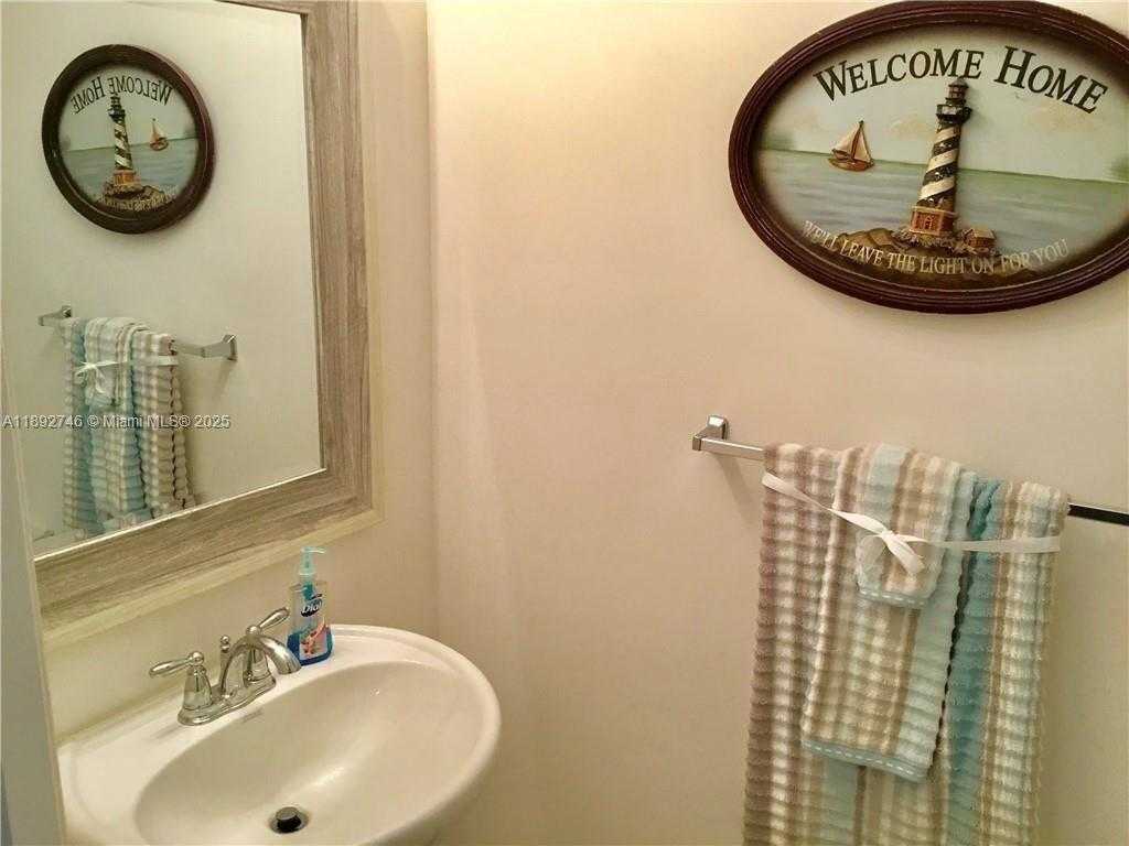Small Image of 1071 NORTH WEST 33RD CT, Pompano Beach Number 12