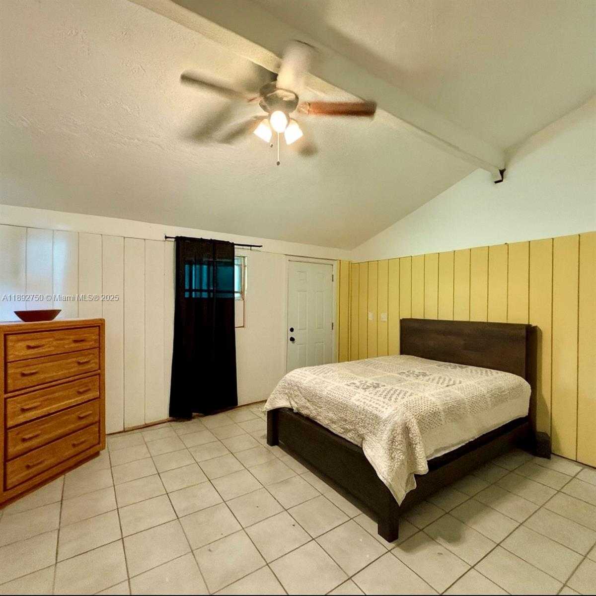 Small Image of 23060 SOUTH WEST 155TH AVE, Miami Number 11