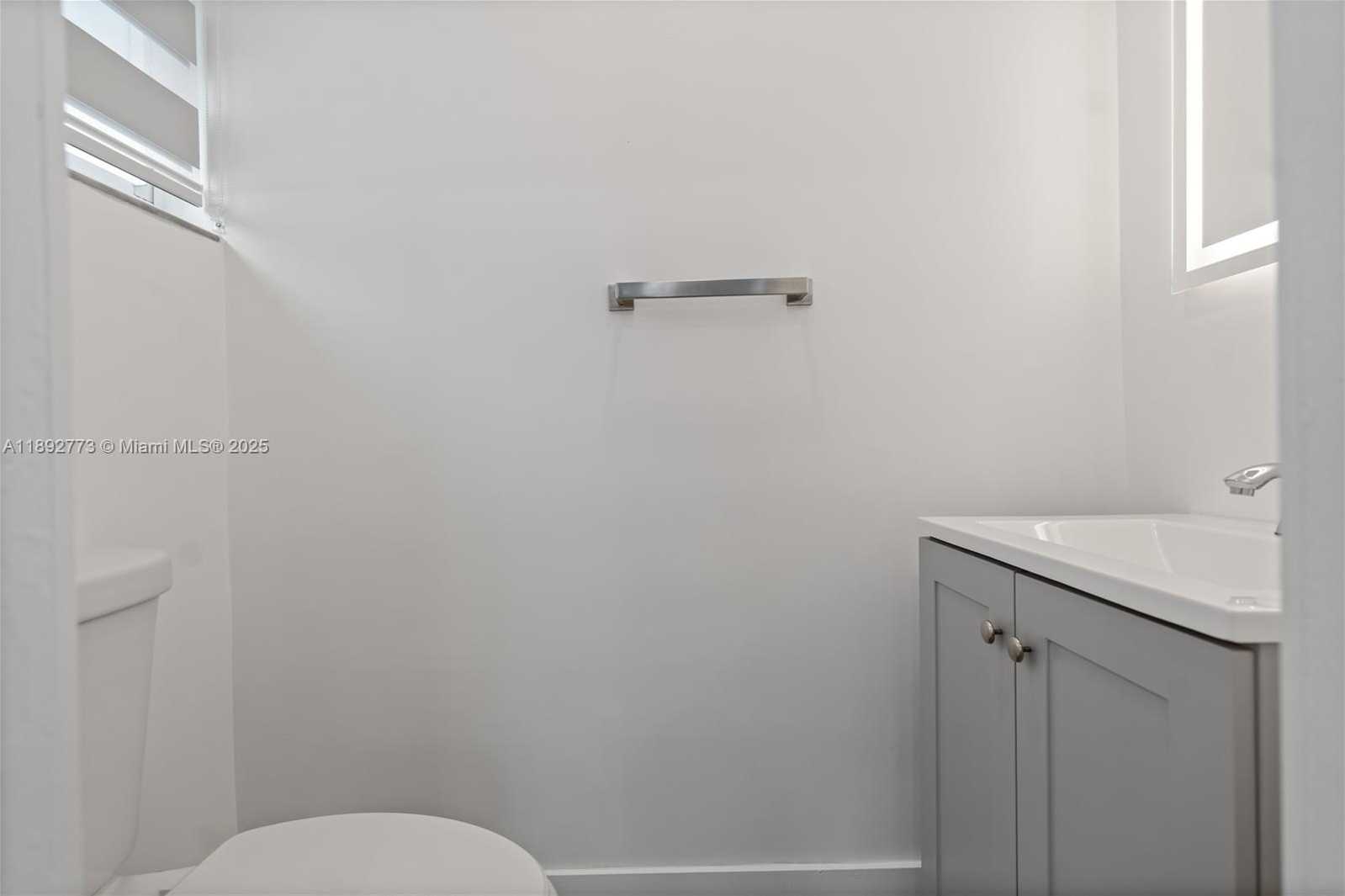 Small Image of 2441 NORTH WEST 181ST TER, Miami Gardens Number 15