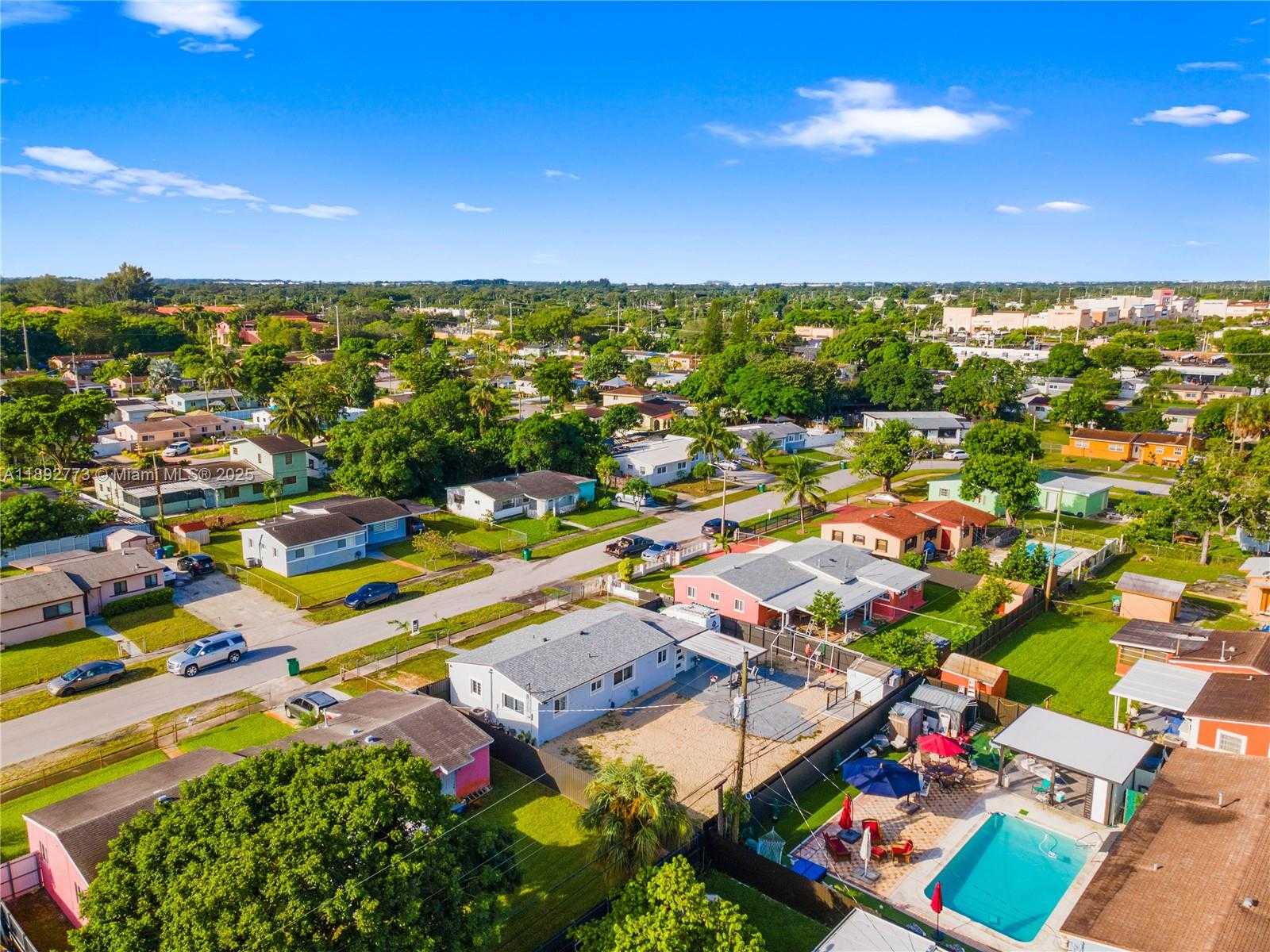 Small Image of 2441 NORTH WEST 181ST TER, Miami Gardens Number 27