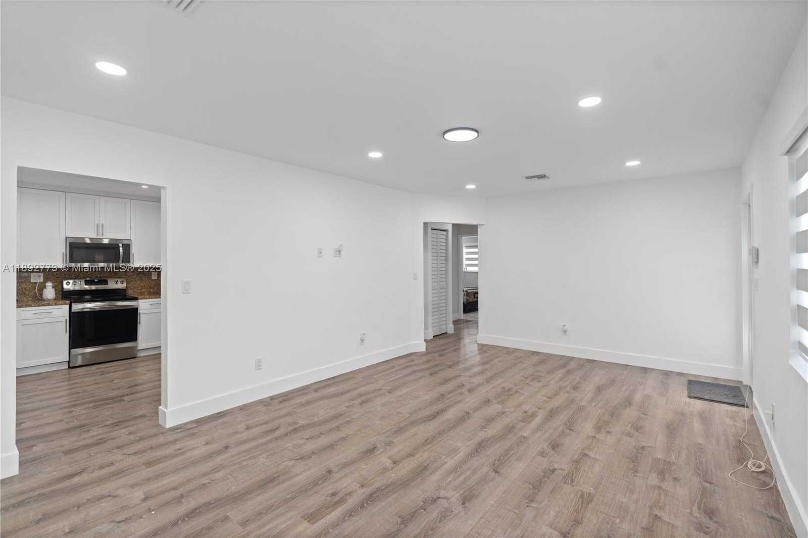 Small Image of 2441 NORTH WEST 181ST TER, Miami Gardens Number 6