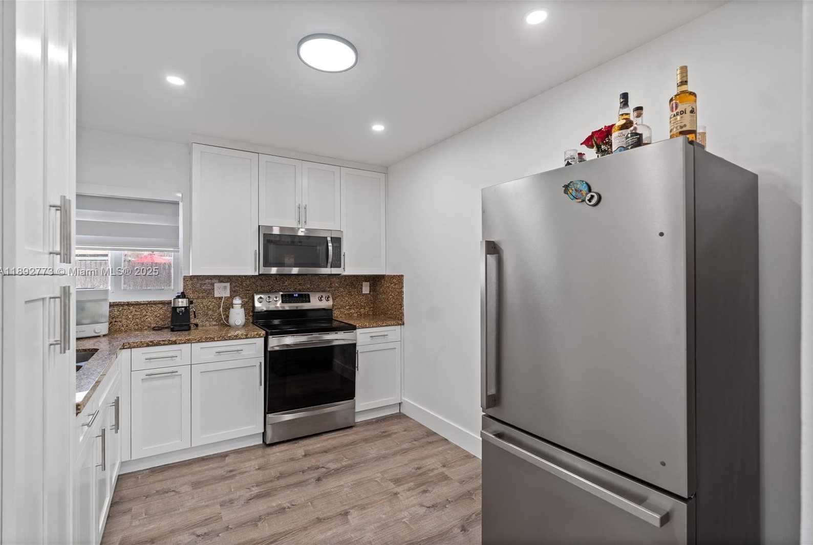Small Image of 2441 NORTH WEST 181ST TER, Miami Gardens Number 7