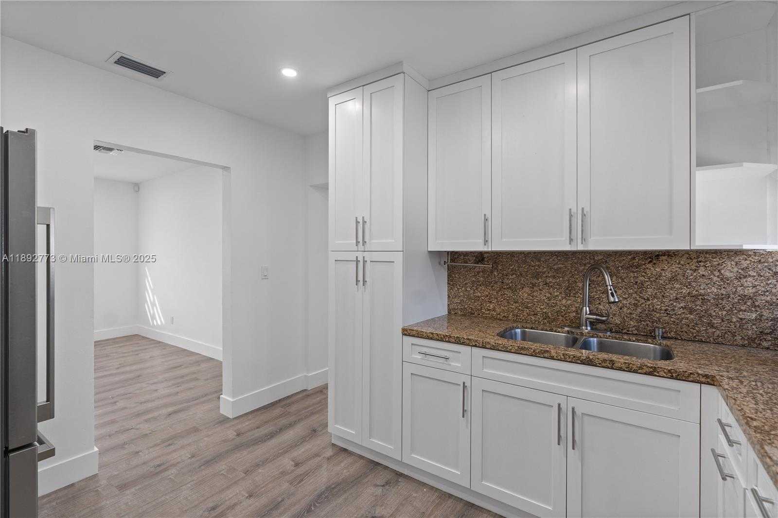 Small Image of 2441 NORTH WEST 181ST TER, Miami Gardens Number 8