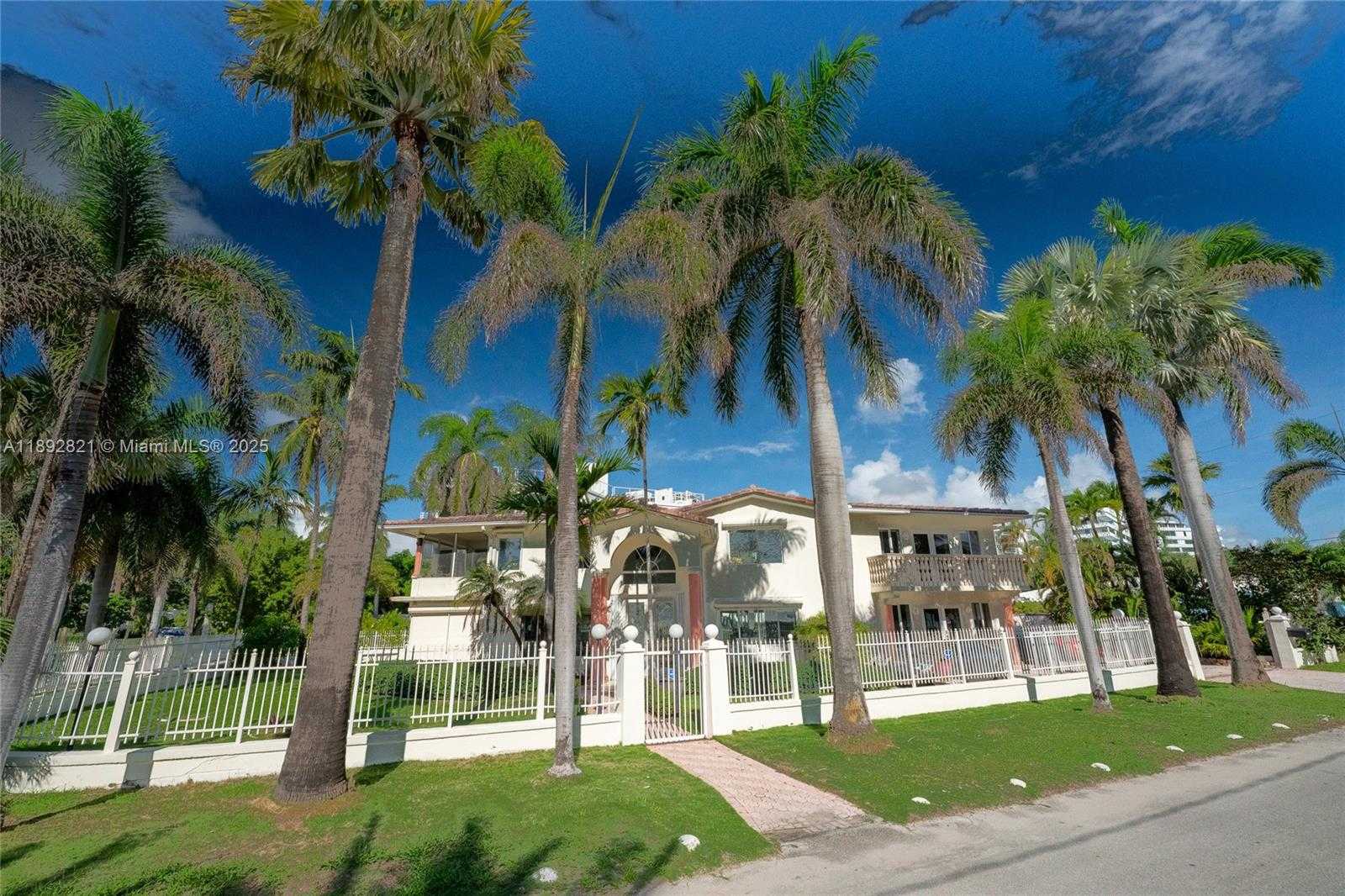 Small Image of 2701 NORTH ATLANTIC BLVD, Fort Lauderdale Number 10