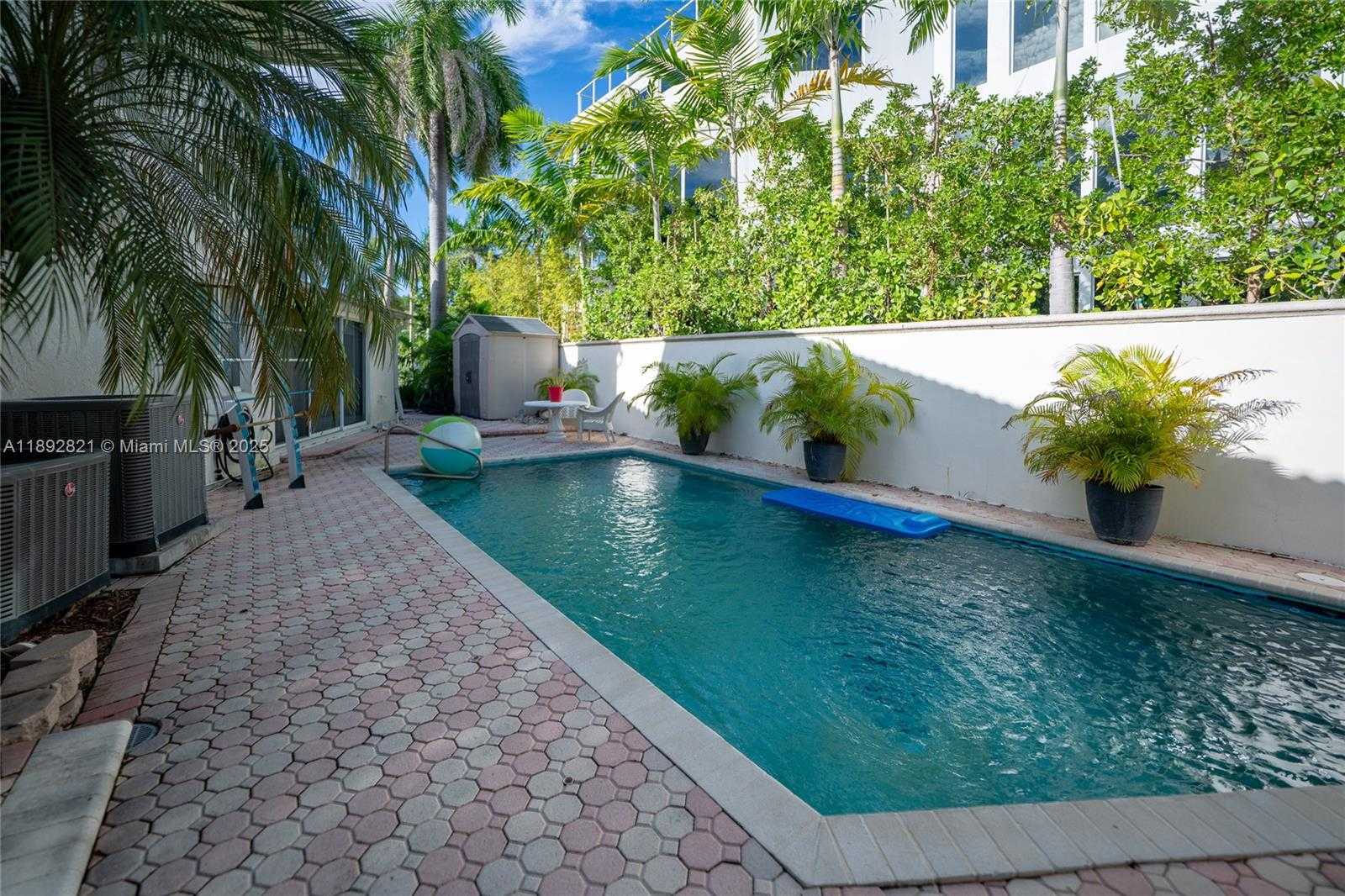 Small Image of 2701 NORTH ATLANTIC BLVD, Fort Lauderdale Number 13
