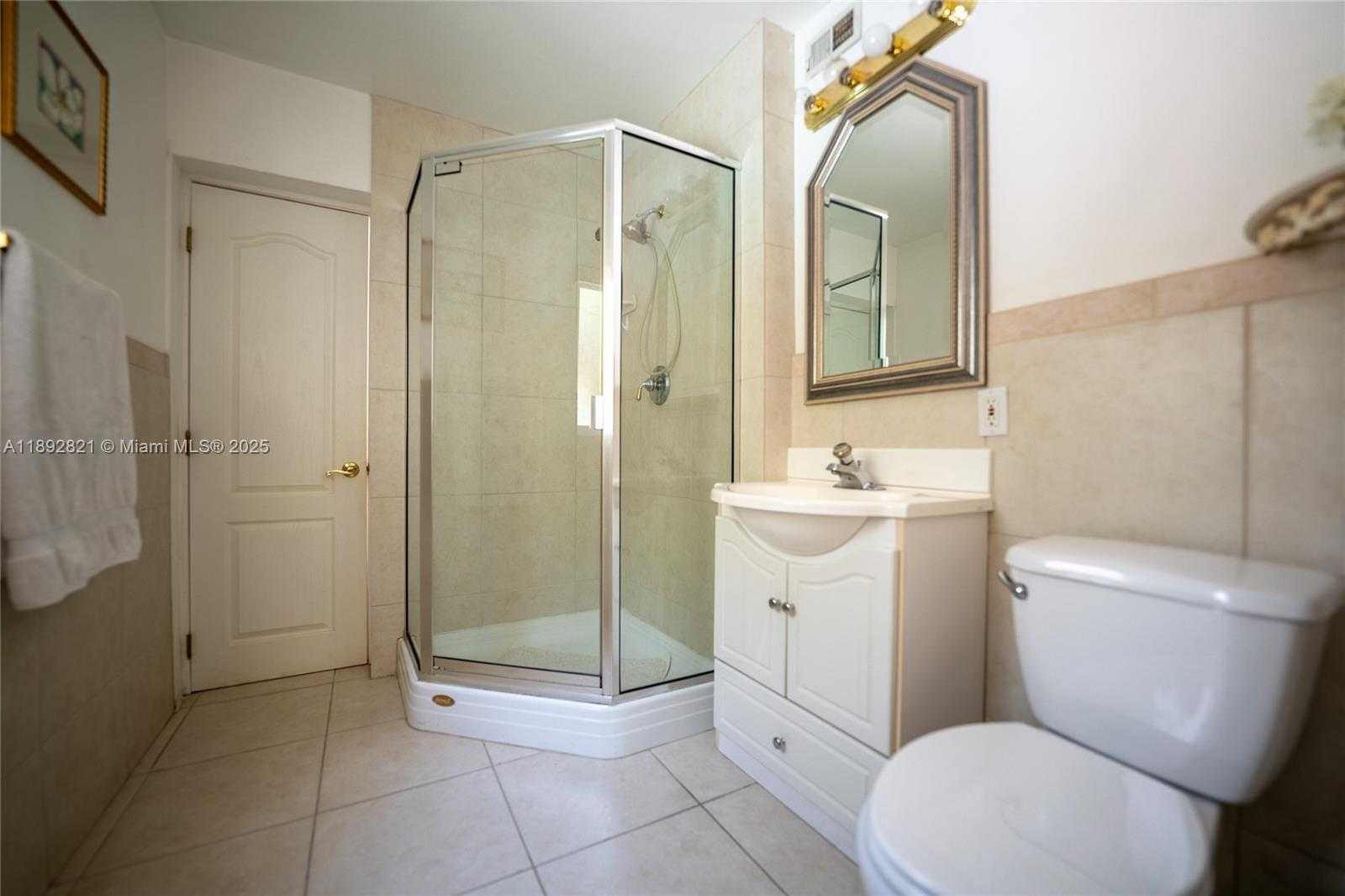 Small Image of 2701 NORTH ATLANTIC BLVD, Fort Lauderdale Number 28