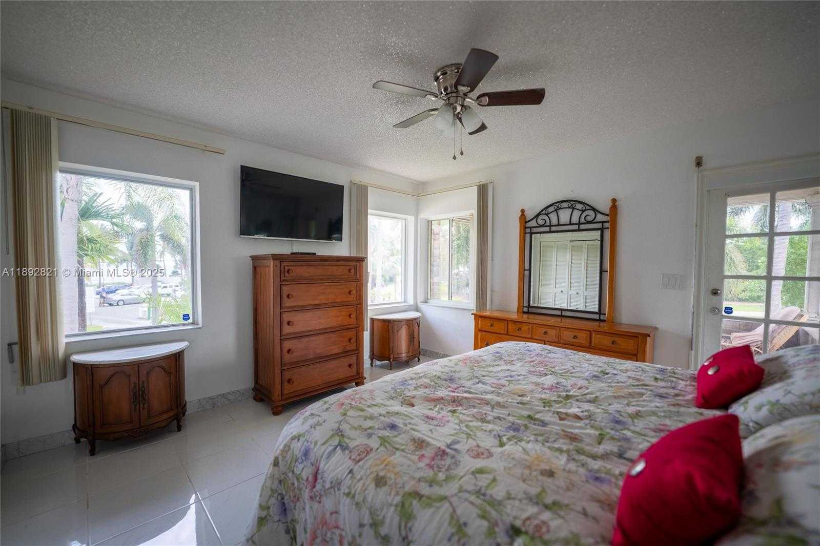 Small Image of 2701 NORTH ATLANTIC BLVD, Fort Lauderdale Number 34