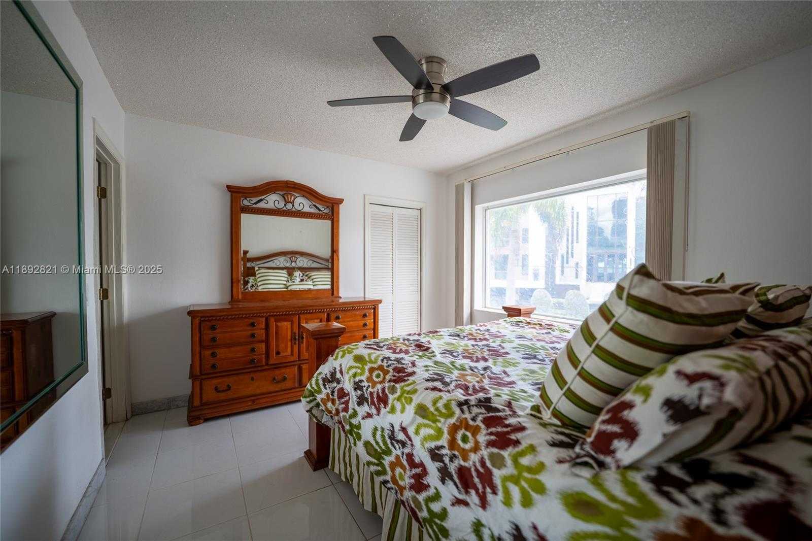 Small Image of 2701 NORTH ATLANTIC BLVD, Fort Lauderdale Number 39