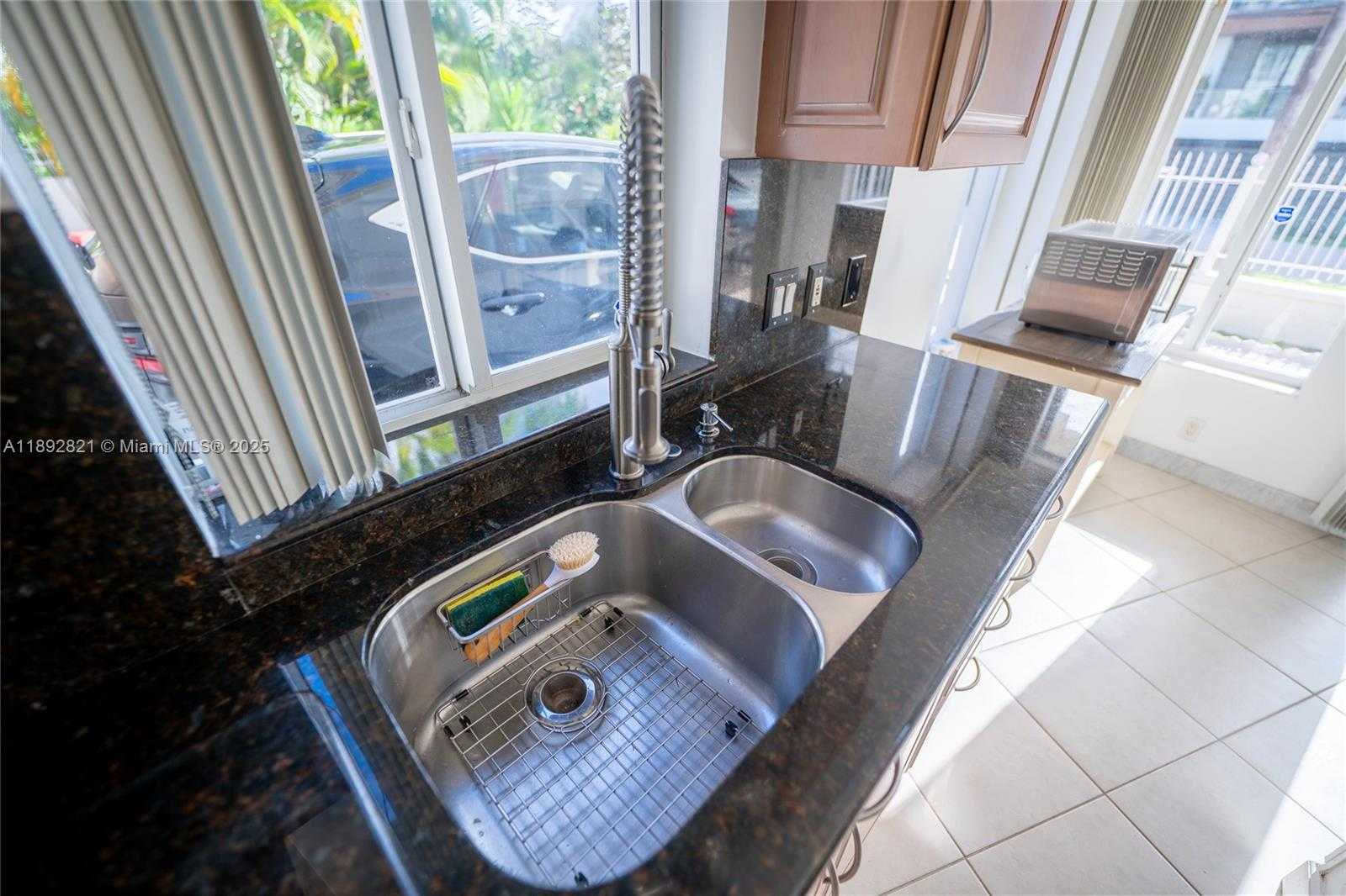 Small Image of 2701 NORTH ATLANTIC BLVD, Fort Lauderdale Number 64